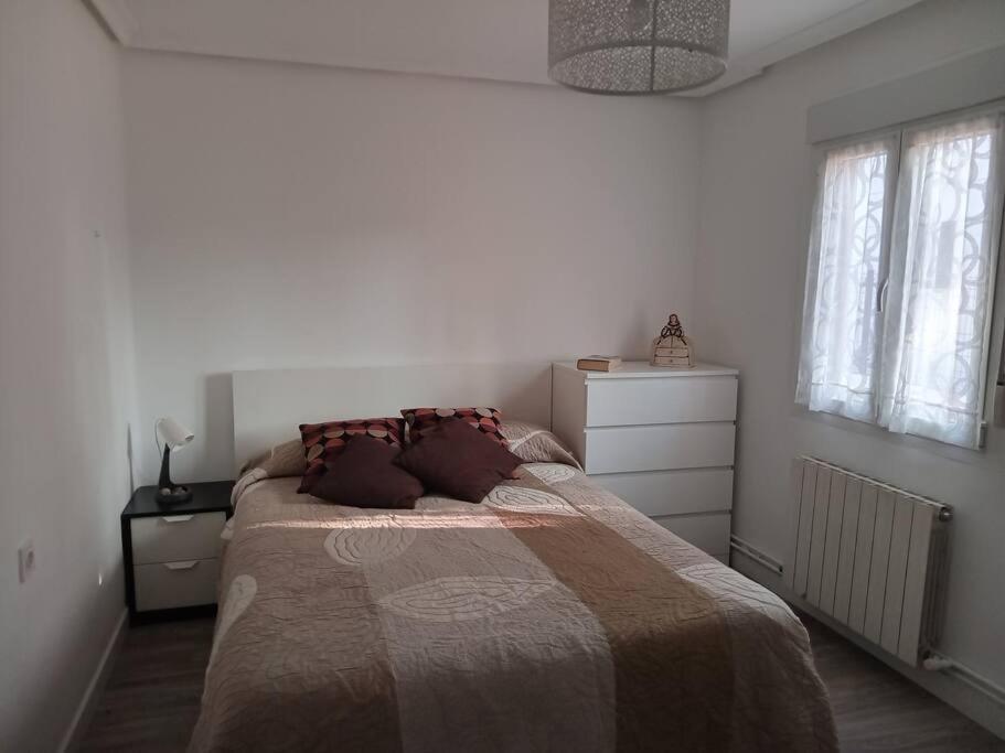 Preciosa Casa Bi-Familiar Al Lado De Donosti. Lägenhet Irun Exteriör bild