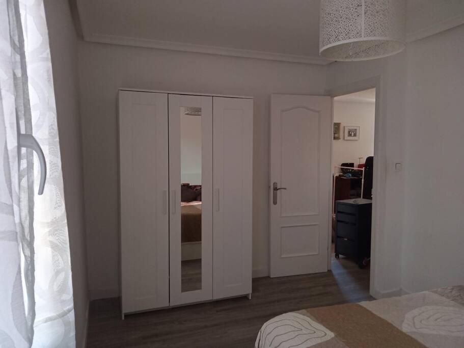 Preciosa Casa Bi-Familiar Al Lado De Donosti. Lägenhet Irun Exteriör bild